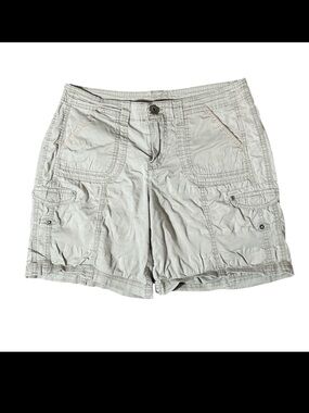 C33- Women's Size 6 Khaki & Co.  Gray Cargo Shorts